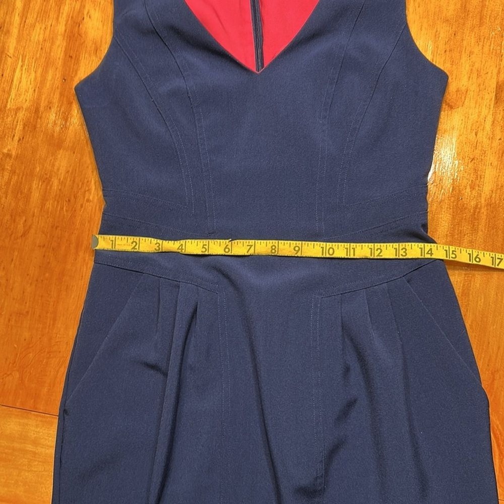 Vince Camuto Preppy Old Money Navy V-Neck Sleeveless Sheath Dress Corporate Core - Picture 6 of 9